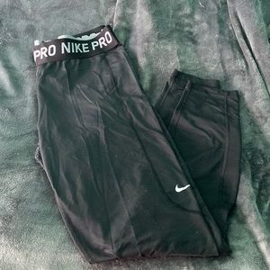 Nike Pro leggings